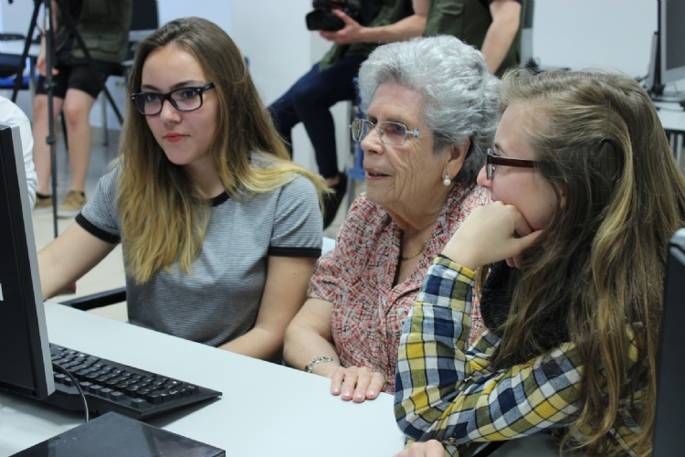 edebé convoca la 3.ª edición del Premio Aprendizaje Servicio