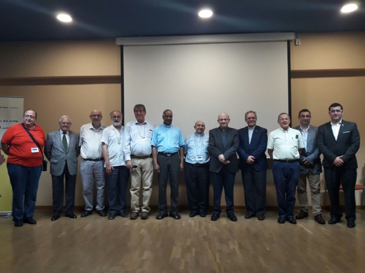 Proyectando el segundo centenario