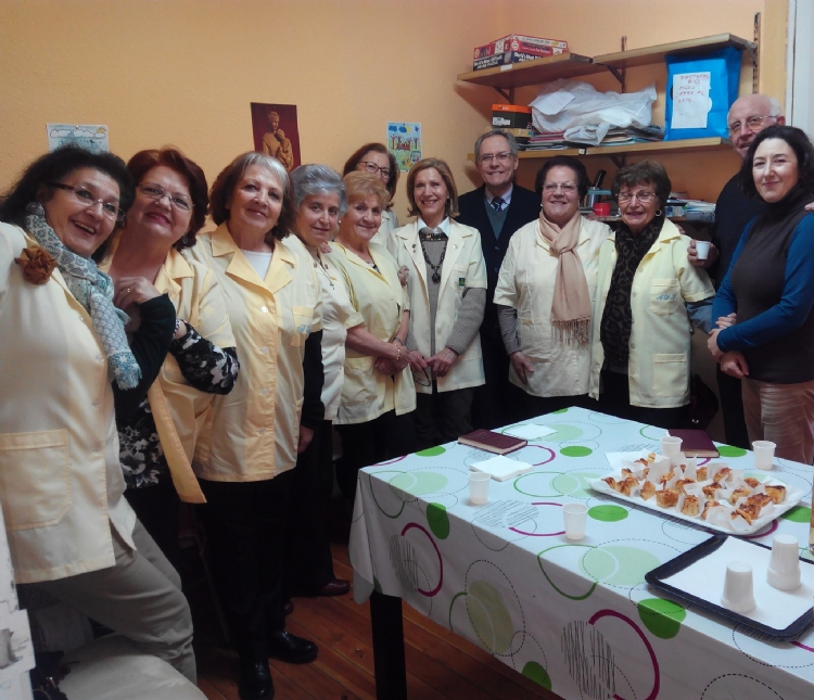 El Inspector, Don  Juan Carlos Pérez Godoy,  visita la casa de las Damas Salesianas en León