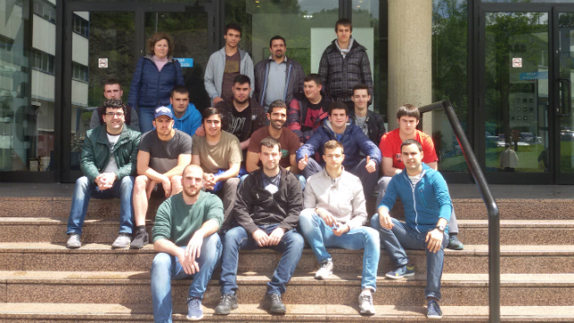 Alumnos de Salesianos Urnieta visitan ABB NIESSEN