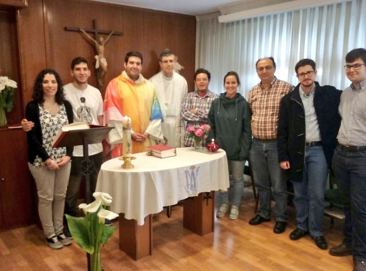Con María, aprendiendo lo que significa ‘fiarse de Dios’