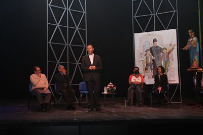 “Las familias son patrimonio y escuelas de humanidad”