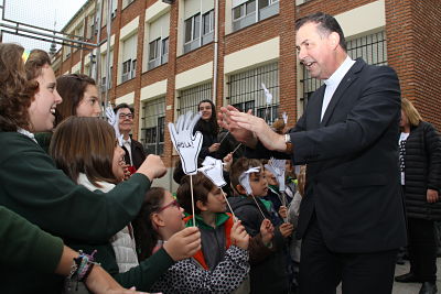 El Rector Mayor visita el CES Don Bosco
