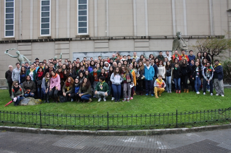 Asamblea IEF: Casa, Patio e Iglesia