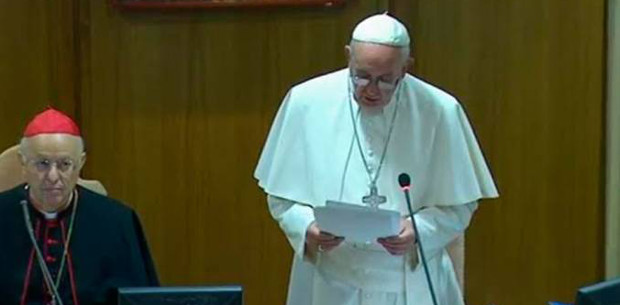 Sínodo de la Familia: El Papa pide la guía del Espíritu