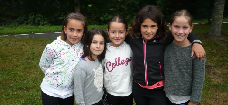 En la Ermita de Urrategi, patrona de Azkoitia, los alumnos de Primaria de Floreaga inician el curso