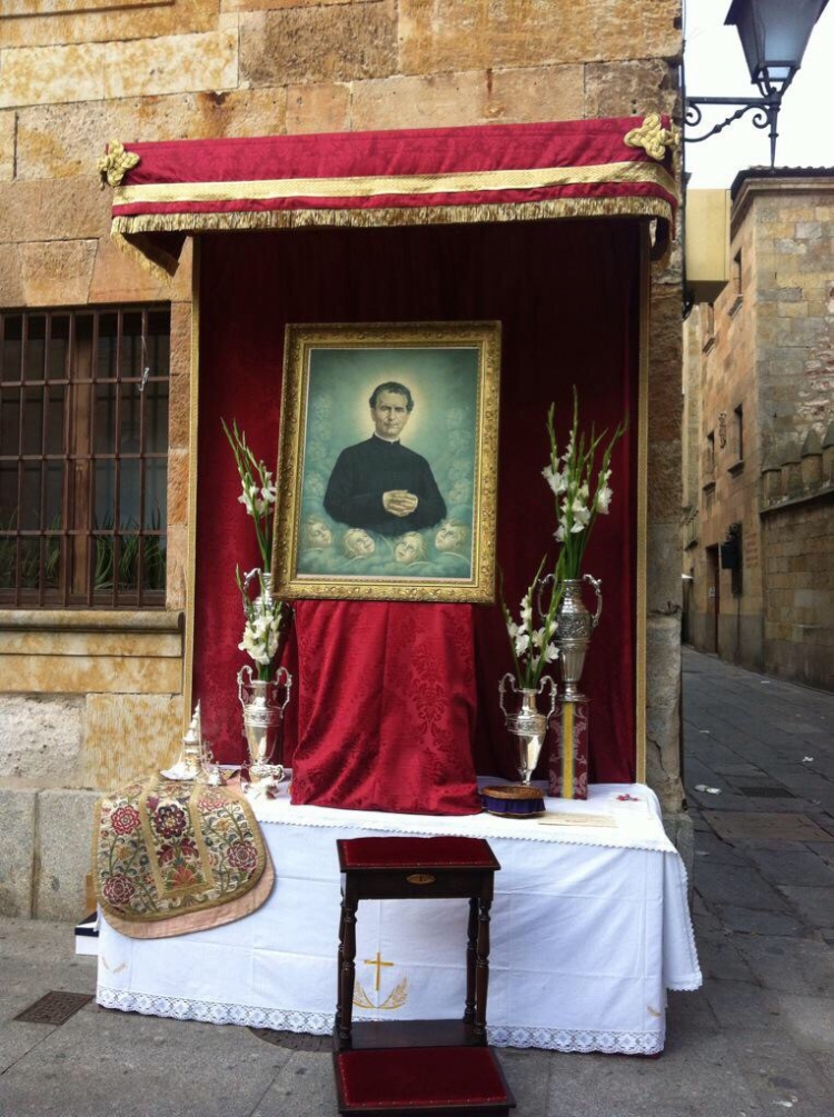 Don Bosco en la procesión del Corpus en Salamanca