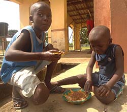 Guerras, ébola y desnutrición, enemigos de la infancia en 2014
