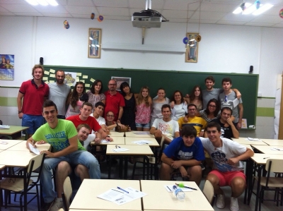 Trabajo de programación en el Centro Juvenil Las Aves