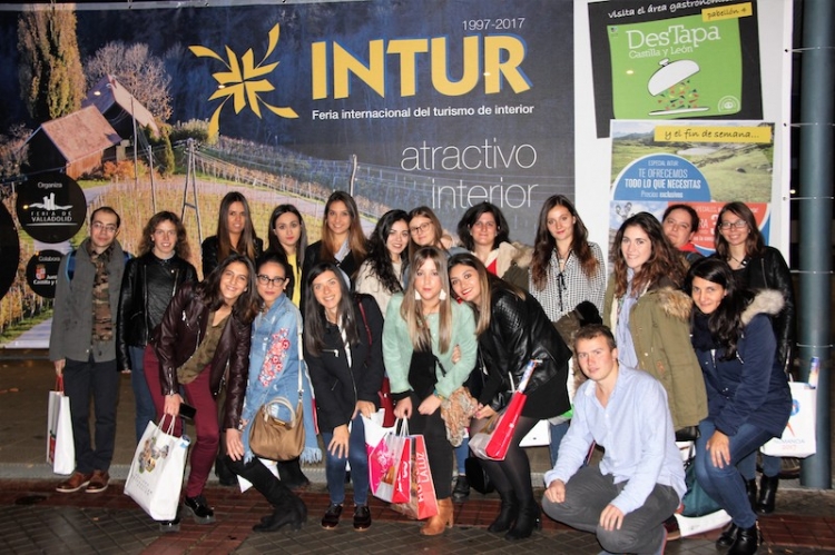 Salesianos Pizarrales visita la Feria INTUR