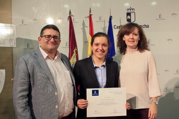 Paula Fernández Vicente, premio extraordinario de bachillerato