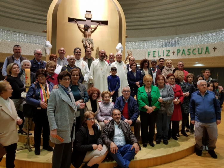 D. Stefano Martoglio celebra la Vigilia Pascual en Santander Nueva Montaña
