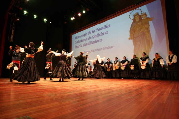 La Familia Salesiana de Galicia rinde homenaje a María Auxiliadora