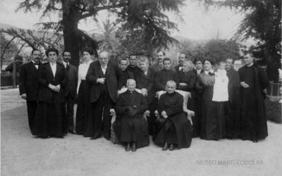 Foto con Historia: Visita de Don Pablo Albera a “Martí-Codolar”