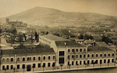 Foto con Historia: Primer Colegio Salesianos Pamplona